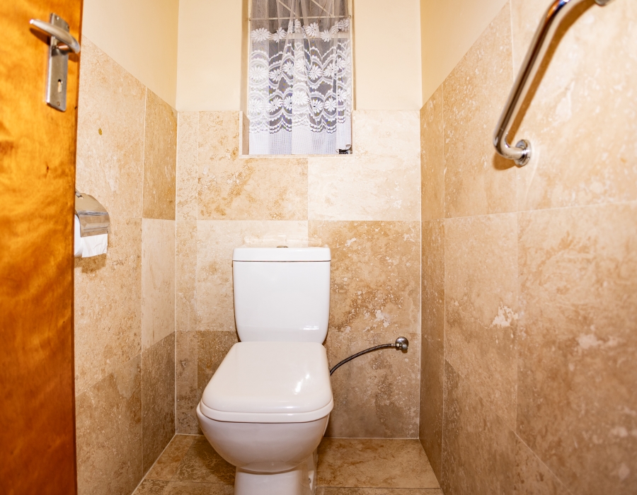 4 Bedroom Property for Sale in Oostersee Western Cape